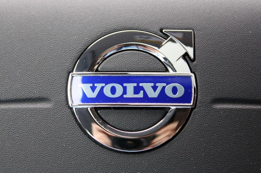  Volvo S60 2010 года  (фото 120 из 226)